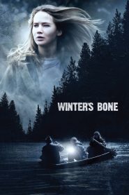 Winter’s Bone (2010) เธอผู้ไม่แพ้ | เด็กสาววัย 17 ผู้แบกรับทั้งครอบครัวไว้บนบ่า ต้องเดินลุยเข้าไปในโลกอันหนาวเหน็บและอันตราย… เพียงเพราะ “พ่อหายตัวไป”