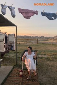 Nomadland (2021) โนแมดแลนด์ | บนเส้นทางไร้บ้าน…แต่ไม่ไร้ชีวิต