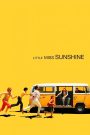 Little Miss Sunshine (2006) ลิตเติ้ล มิสซันไชน์ นางงามตัวน้อย ร้อยสายใยรัก | ครอบครัวพัง ๆ ที่รวมพลังพา “ดวงอาทิตย์ดวงน้อย” ไปสู่เวทีฝัน